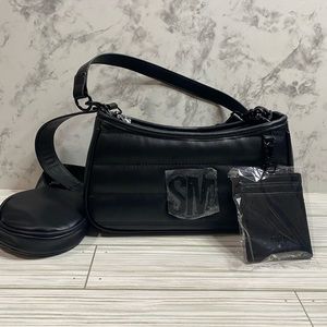 NWT Steve Madden Bzoia Airpod Pouch Black Crossbody Bag Viral Tik Tok Trendy